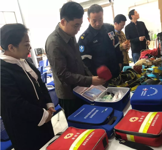 中国红十字会总会督导本市红十字生命健康安全教育项目工作
